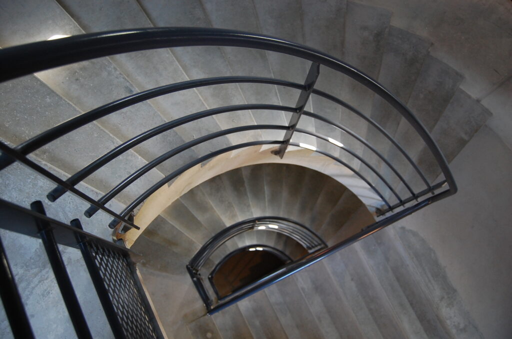 Bureaux avenue Monnot prolongée par Naos Atelier d'Architecture, vue des escaliers